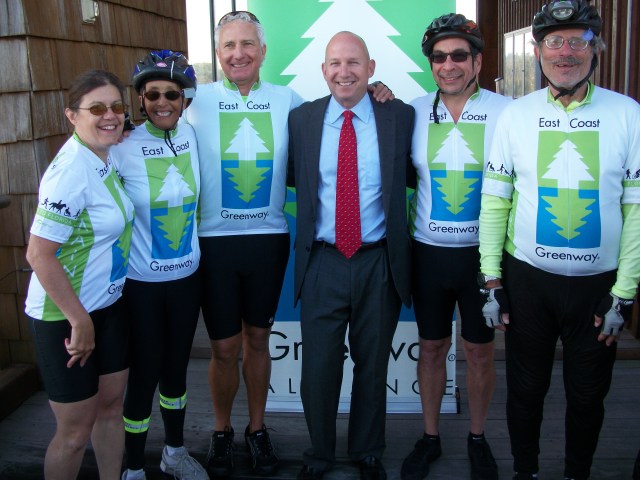 Gov. Markell and the riders from New Jersey