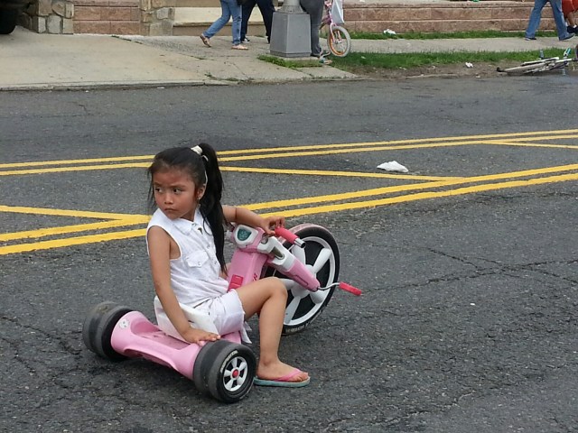 ciclovia little girl
